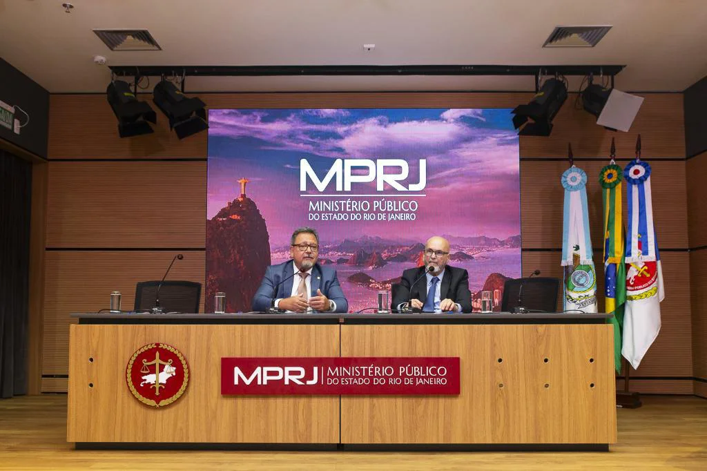 PGJ e Assessor Criminal tratam de acordo de não persecução penal e arquivamento com novos promotores