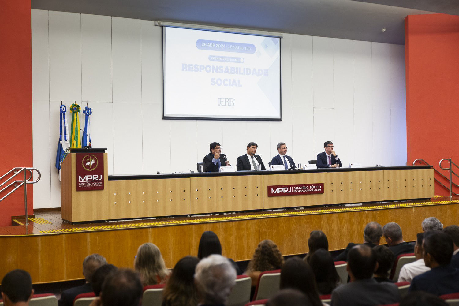IERBB recebe o ministro André Mendonça para palestra sobre responsabilidade social