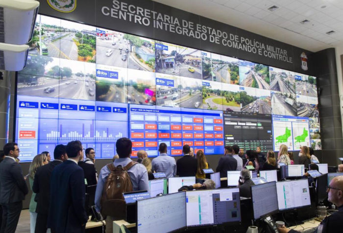 Membros do MPRJ visitam o Centro Integrado de Comando e Controle da Polícia Militar